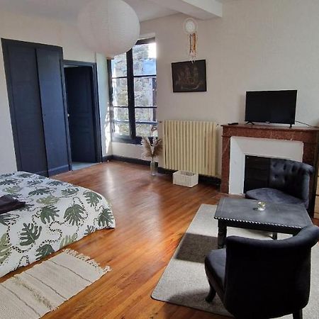 Chambre Dans Maison De Ville - 2 Personnes Oloron-Sainte-Marie Buitenkant foto