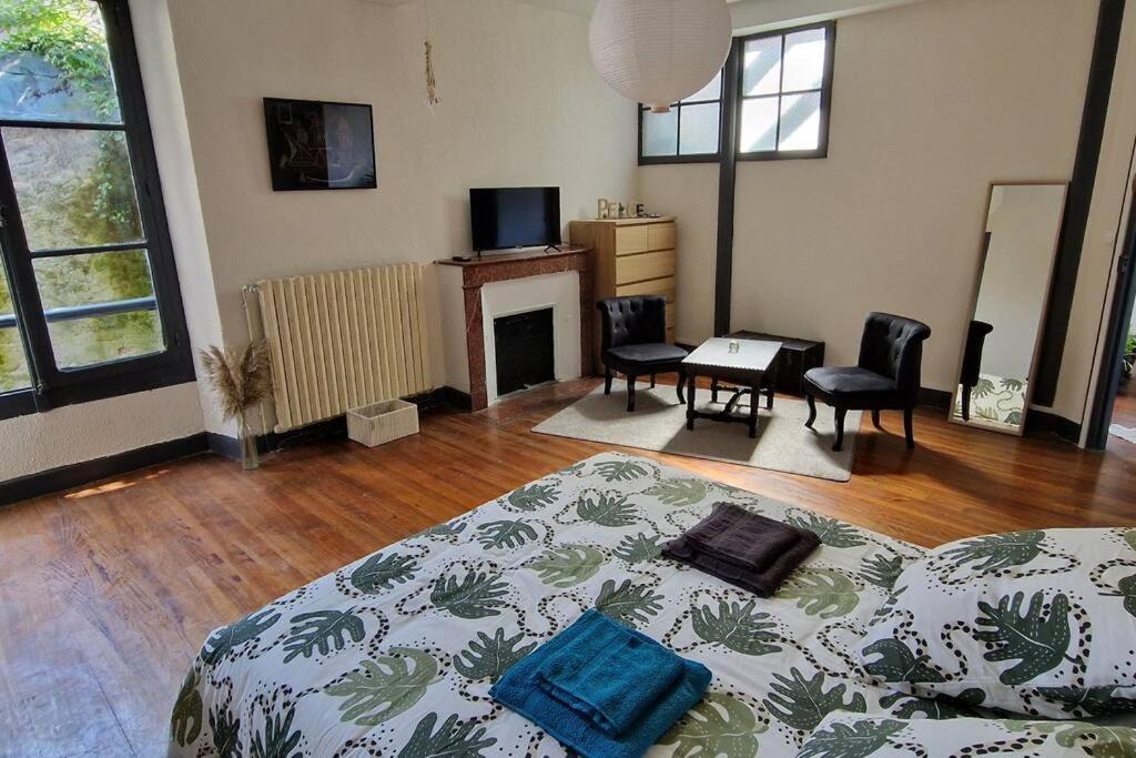 Chambre Dans Maison De Ville - 2 Personnes Oloron-Sainte-Marie Buitenkant foto